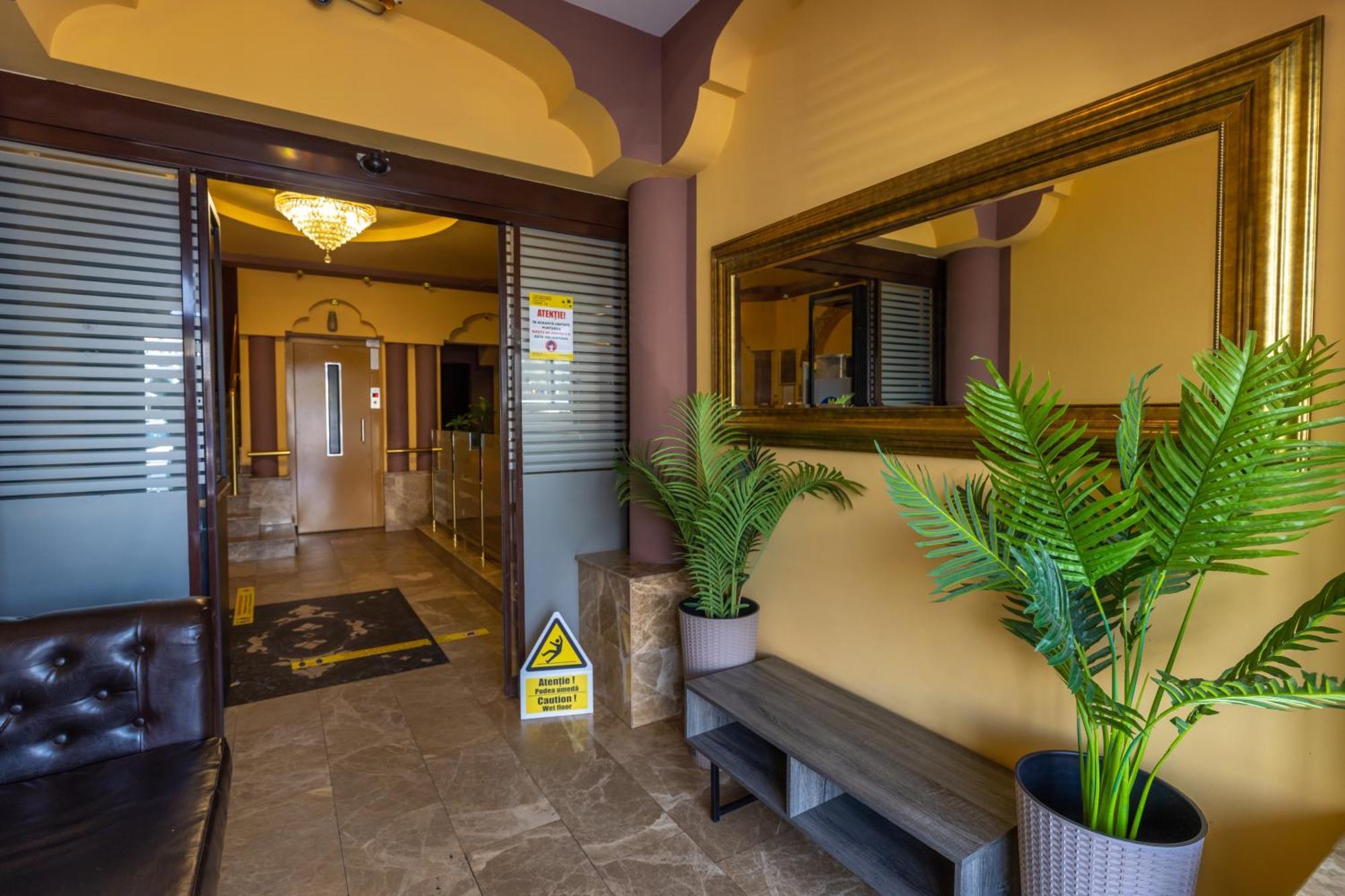 Hotel Sir Gara De Nord Bukarest Eksteriør billede