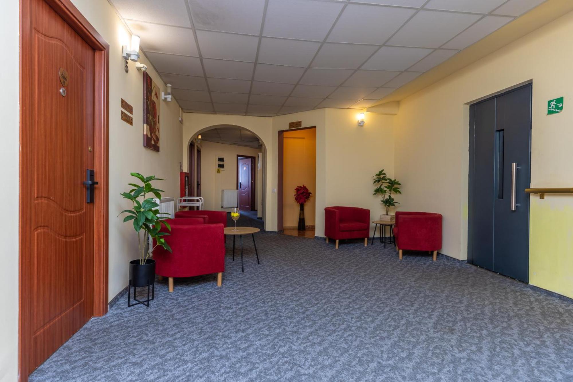 Hotel Sir Gara De Nord Bukarest Eksteriør billede