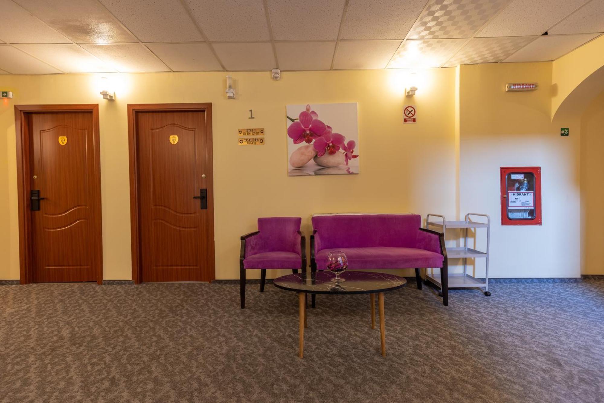 Hotel Sir Gara De Nord Bukarest Eksteriør billede