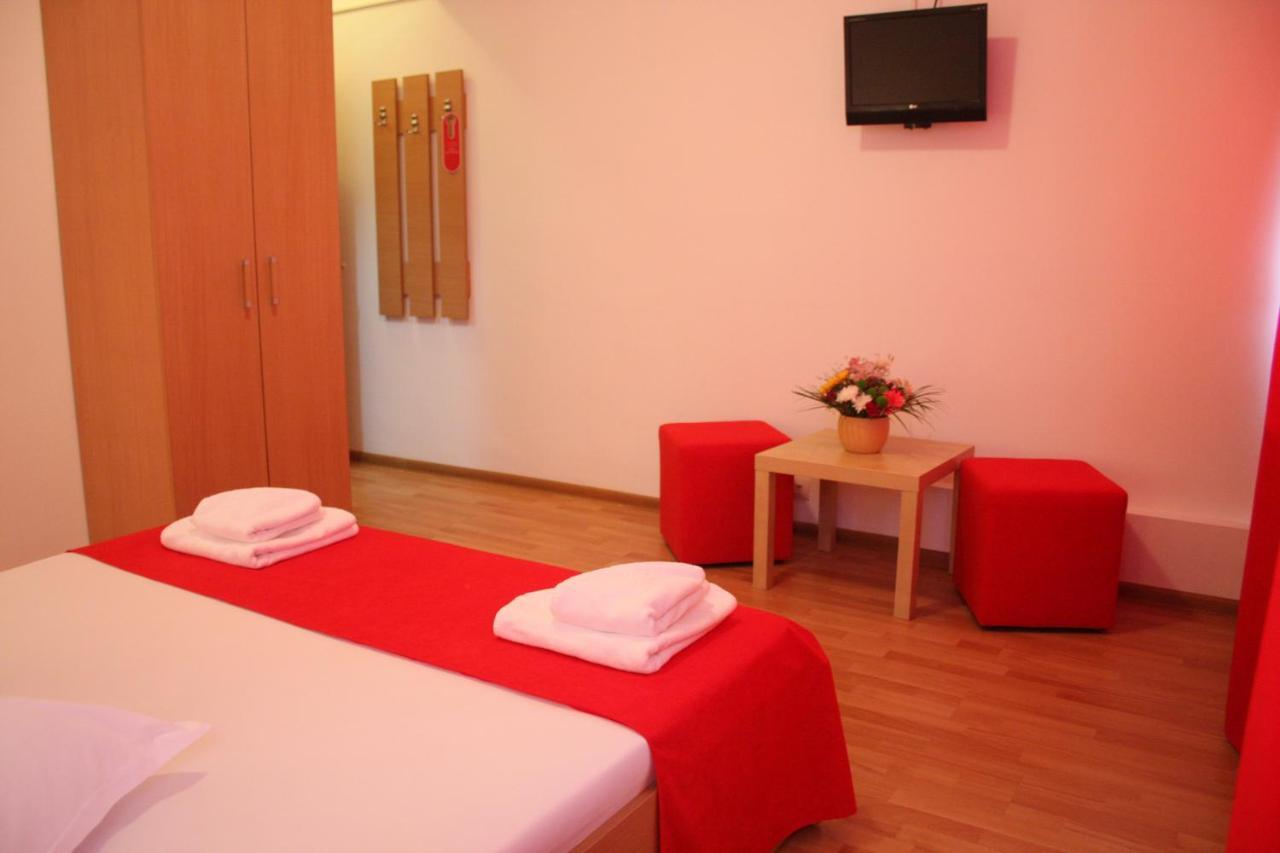 Hotel Sir Gara De Nord Bukarest Værelse billede